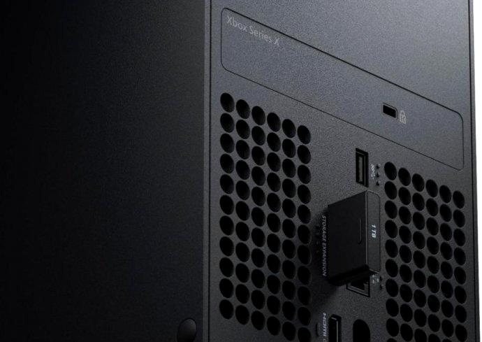 Microsoft показали карту для расширения памяти Xbox Series