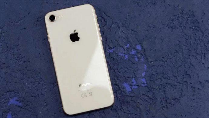 Apple выпустит новый iPhone 2020 всего за 25,000 рублей?